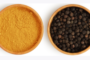 Turmeric with Black Pepper vs Turmeric Alone: The Bioavailability Difference Explained
